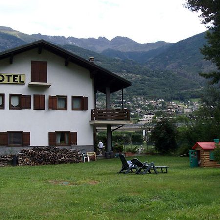 Hotel Petit Foyer Pollein Luaran gambar